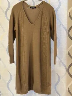 ★LAUTREAMONT ベージュ Vネック ロングニットワンピース★