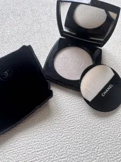 CHANEL ハイライトパウダー パール系