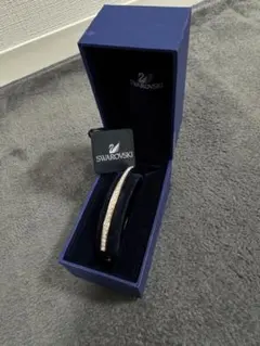 Swarovski ゴールド ストーン付きバングル
