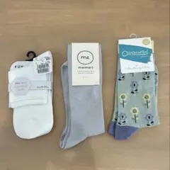 タグ付き未使用／靴下3点セット／花柄／グレー