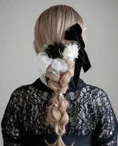 卒業式　袴　成人式　髪飾り　黒シルバーベロアリボン　振袖白銀箔パール編みおろし