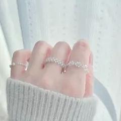 ビーズリング♡3点セット　フラワー　透かし編み　ライトグレー　キラキラ　パール