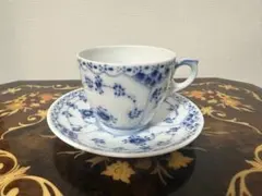 ロイヤルコペンハーゲン ブルーフルーテッド ハーフレース カップ&ソーサー