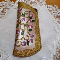 ハンドメイドのメガネケース