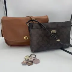 コーチ　ショルダーバッグ2点 フラワーチャームの3点セット オールドコーチ