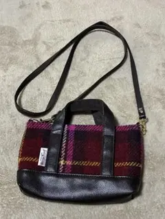 アフタヌーンティー　携帯ポシェット　スマホポシェット　ハリスツイード