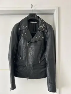 スタッズ付きブラックレザーダブルライダースジャケット