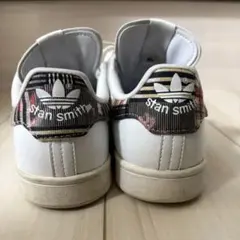 Item thumbnail for item f7a3bc81-b80c-4bdc-a6a9-b7960452ffb8