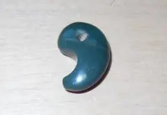 ★専用品★天然石 出雲 碧玉 出雲石 青瑪瑙 勾玉 2cmと1.5cm2個の3個