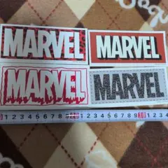 MARVEL　ロゴ ステッカー 4枚 白　ホワイト　黒　ブラック　赤　レッド　⑧