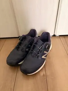 new balance ネイビー スポーツシューズ