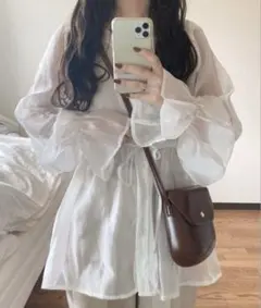 レディース　シアーシャツ　長袖　白