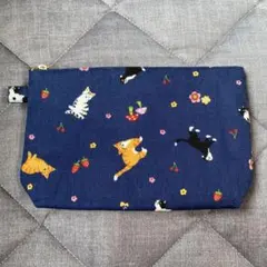 猫柄ポーチ　新品