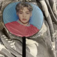 EXO-CBX MAGICAL CIRCUS XIUMINうちわ