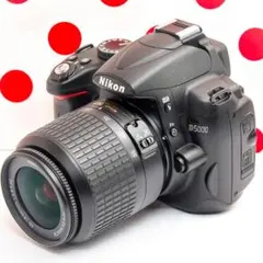 ニコン Nikon D5000❤スマホ転送OK❤動画撮影・自撮り可❤手振れ補正付