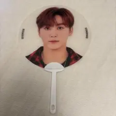 2025年最新】グループ名：SEVENTEEN うちわの人気アイテム - メルカリ