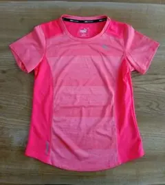 PUMA ランニングシャツ レディース　サイズS ピンク