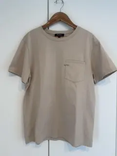 【美品】A.P.C. ポケットTシャツ ベージュのサムネイル