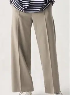 ユニクロ　ブラッシュドジャージーワイドパンツ　ベージュ　XS