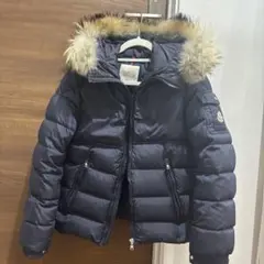 モンクレール バイロン ダウン 14A M相当 ファー付　ネイビー