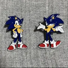 美品】ソニック・ザ・ヘッジホッグ ピンズ ピンバッチ ブローチ 2つ