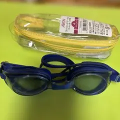 水泳ゴーグル