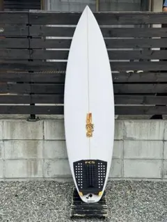 フルカーボンJS MONSTABOX サーフィンショートボード USED JS SURFBOARDS | Monsta Box 5'7