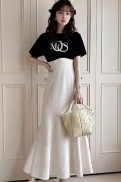 ホワイト ハイウエストフレアスカート