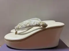 草履 厚底 桜刺繍 ホワイト ゴールド
