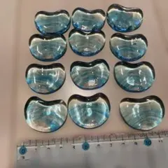【未使用品】波状デザインのガラス箸置き 12個セット　水色