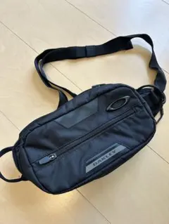 【週末お値下げ】OAKLEY ボディバッグ ブラック