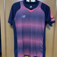 New Balanceトレーニング シャツ&ショートパンツセット