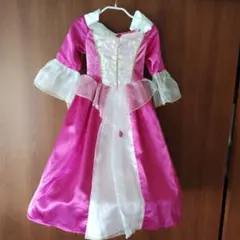 ディズニープリンセスドレス　オーロラ姫　ディズニーストア120センチ