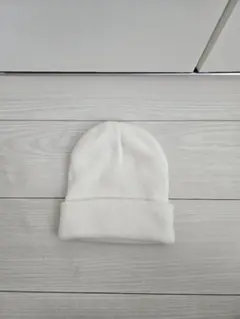 ホワイト ニット帽