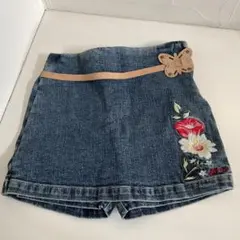Guess Jeans 子供用スカッツ　6歳くらい？　実寸ウエスト幅27cm×２のサムネイル