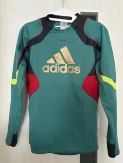 adidas プラクティスシャツ　長袖 グリーン