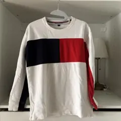 トミーヒルフィガー トレーナー