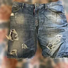 DSQUARED2 ダメージ加工 デニムショートパンツ