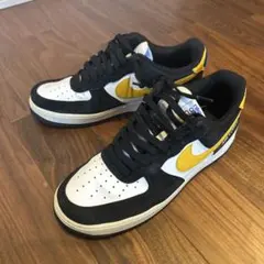 NIKE AIR FORCE 1 スニーカー ブラック イエロー　27㎝