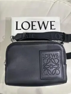 LOEWE ブラック レザー ショルダーバッグのサムネイル