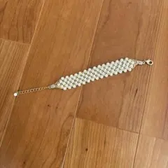 パール調　ブレスレット 可愛い レディース アクセサリー 高級感 綺麗め