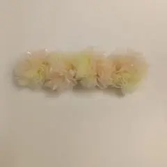 ハンドメイドお花の ヘアバレッタ淡い色
