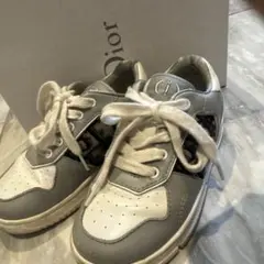 Dior キッズ　スニーカーのサムネイル