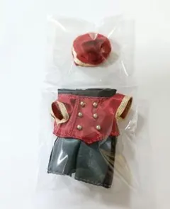 シルバニアファミリー　 シナモンウサギのお兄さんの服（ベルパーソンの制服）