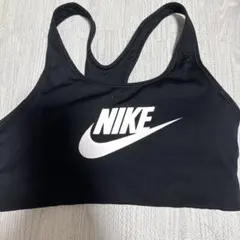 NIKE ブラック スポーツブラ