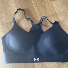 アンダーアーマー　スポーツブラ