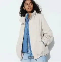 UNIQLO　ウインドプルーフスタンドブルゾン　XL　オフホワイト　完売品