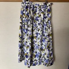 Ｊ.PRESS 花柄　フレアスカートのサムネイル