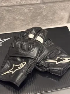 ゴ*タ様 ホンダ ドライビンググローブ（ハーフフィンガー）Mサイズ