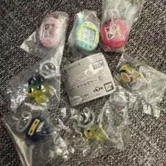 たまごっちめじるしアクセサリー3セット！4点とたまごっちキーホルダー3点未開封！